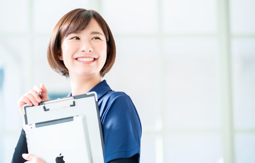社会福祉法人 秀峰会 横浜市白根地域ケアプラザ 介護保険センターの正社員 ケアマネジャー 居宅介護支援事業所求人イメージ